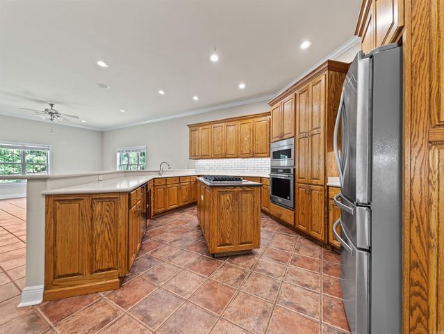 185 Hillside Place, Hot Springs, AR 71901