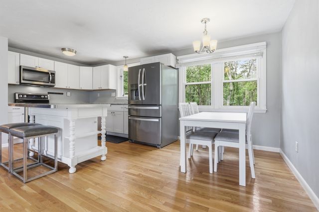 38 Peter Rd, North Reading, MA 01864