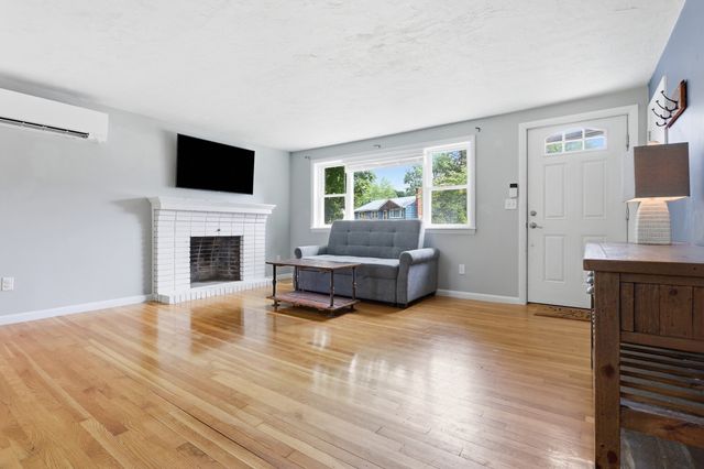 38 Peter Rd, North Reading, MA 01864
