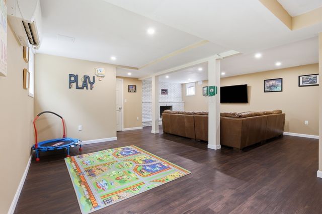 38 Peter Rd, North Reading, MA 01864