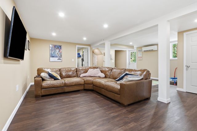 38 Peter Rd, North Reading, MA 01864