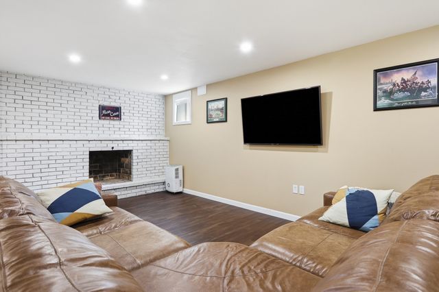38 Peter Rd, North Reading, MA 01864