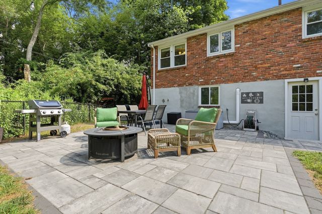 38 Peter Rd, North Reading, MA 01864