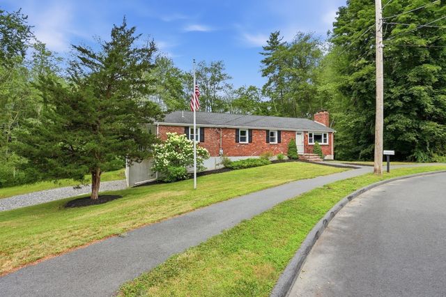 38 Peter Rd, North Reading, MA 01864