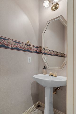 5724 Chelmsford Trail, Arlington, TX 76018