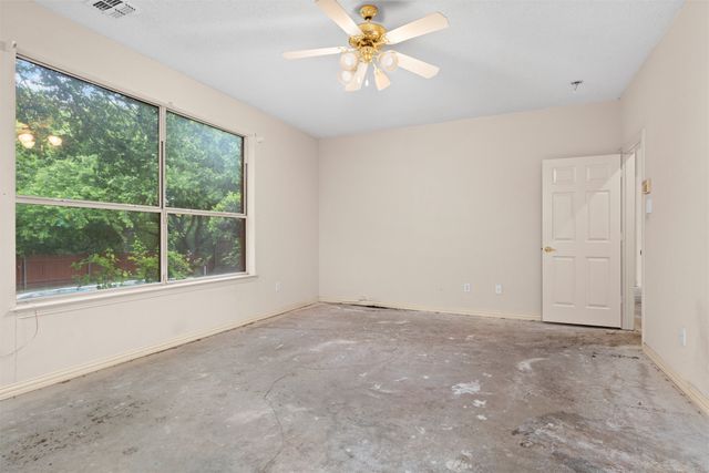 5724 Chelmsford Trail, Arlington, TX 76018