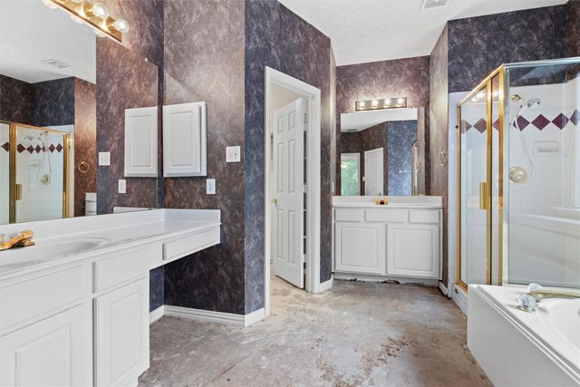 5724 Chelmsford Trail, Arlington, TX 76018