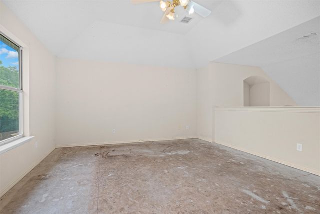 5724 Chelmsford Trail, Arlington, TX 76018