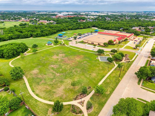 5724 Chelmsford Trail, Arlington, TX 76018