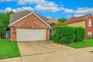 5724 Chelmsford Trail, Arlington, TX 76018