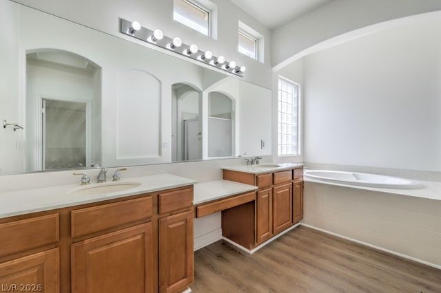 9421 Wisdom Valley Avenue, Las Vegas, NV 89149