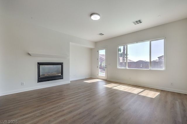 9421 Wisdom Valley Avenue, Las Vegas, NV 89149
