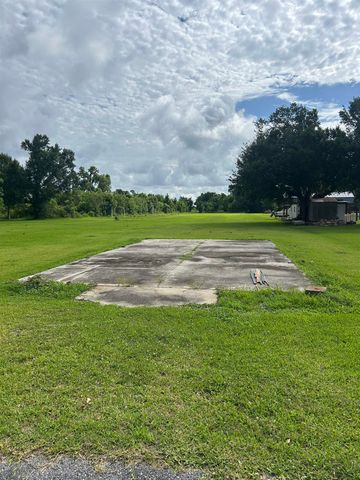 4679 Bayouside Dr, Chauvin, LA 70344