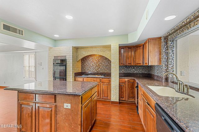 1511 CAMINO ALTO Road, El Paso, TX 79902