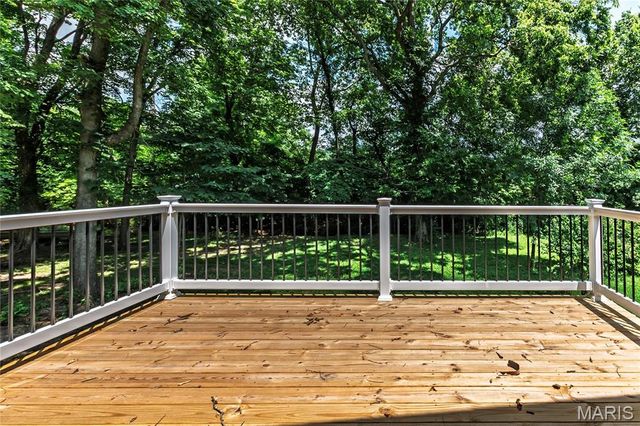 71 Shady Oaks Drive, Eureka, MO 63025