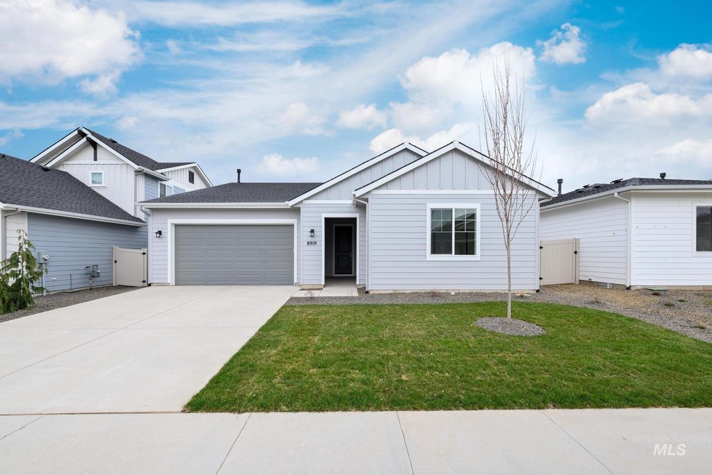 2111 W Gelding St, Middleton, ID 83644
