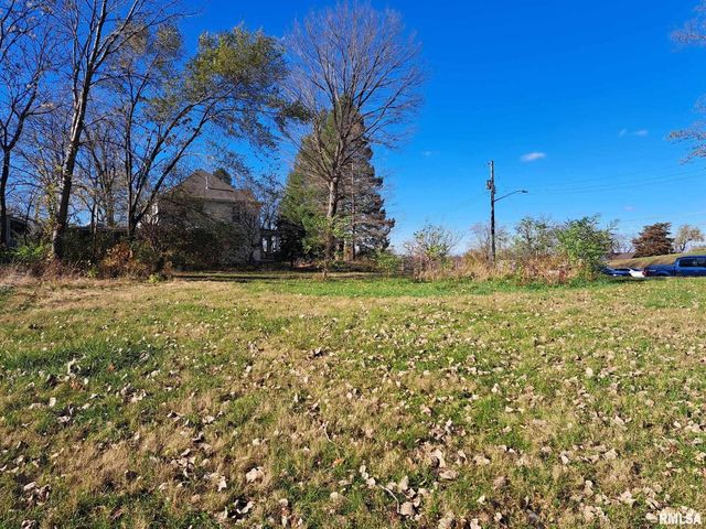 2124 2ND Avenue, East Moline, IL 61244