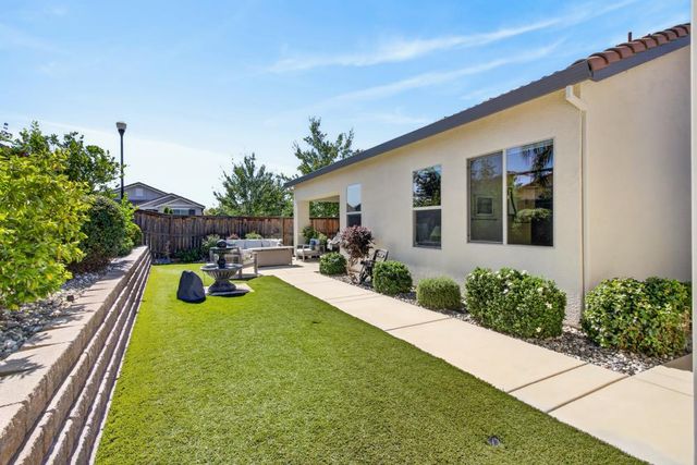 2000 Somers St, Roseville, CA 95747