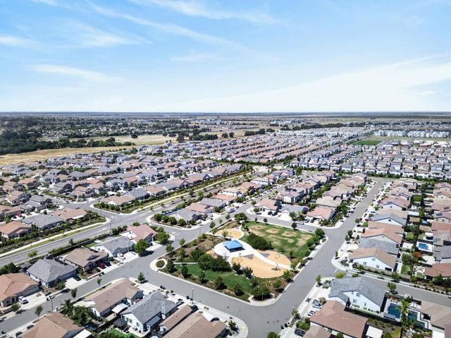 2000 Somers St, Roseville, CA 95747
