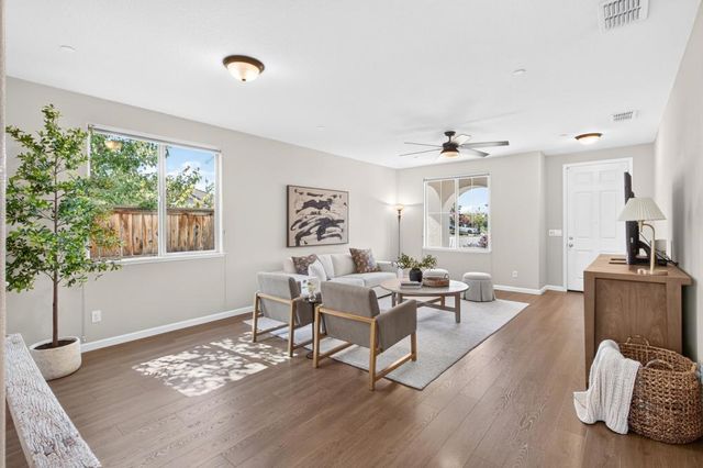 2000 Somers St, Roseville, CA 95747
