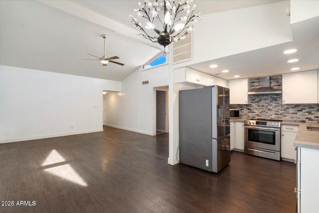 7132 N 63RD Drive, Glendale, AZ 85301 — photo 2