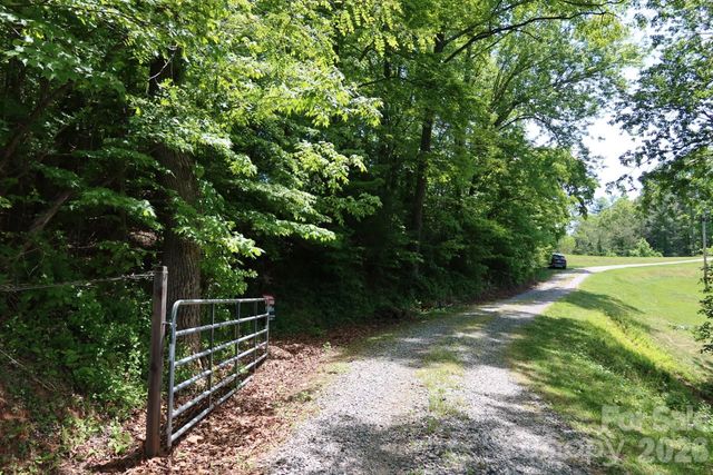 7 Hallaran Drive PT 3, Marshall, NC 28753