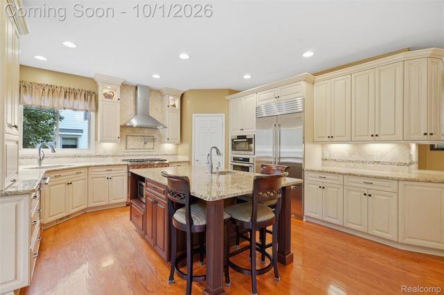 4840 Eagle Springs Court, Independence Charter Township, MI 48348