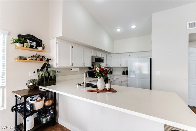 4821 Black Bear Road 202, Las Vegas, NV 89149