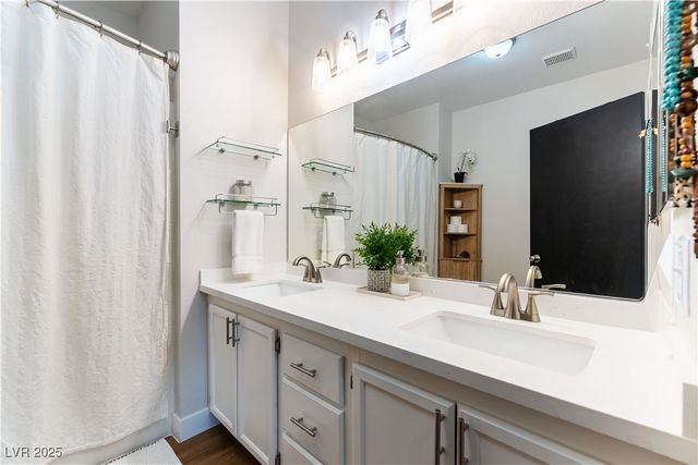 4821 Black Bear Road 202, Las Vegas, NV 89149