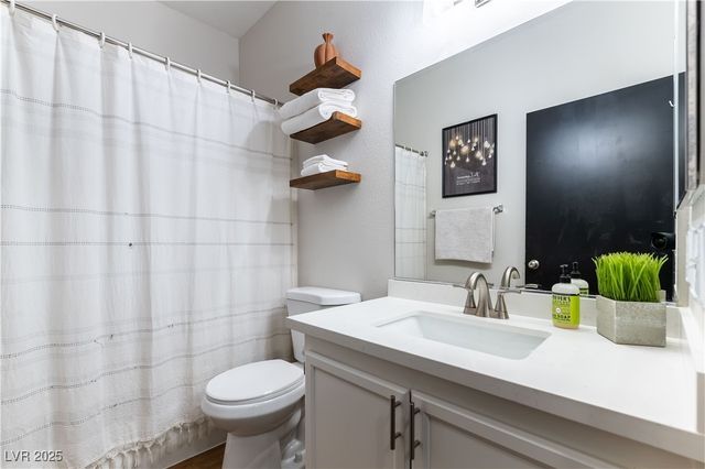 4821 Black Bear Road 202, Las Vegas, NV 89149