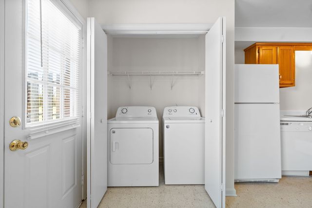 640 Needmore Rd Apt A, Clarksville, TN 37040