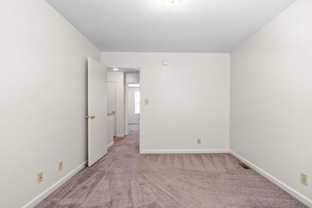 640 Needmore Rd Apt A, Clarksville, TN 37040