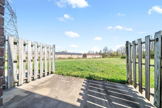 640 Needmore Rd Apt A, Clarksville, TN 37040