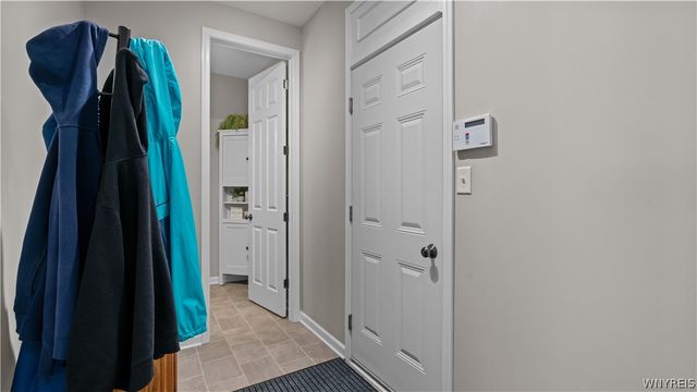 2282 Agassiz Drive, Hamburg, NY 14085