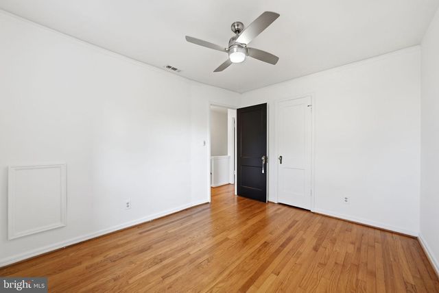 1130 COLONIAL AVE, Alexandria, VA 22314