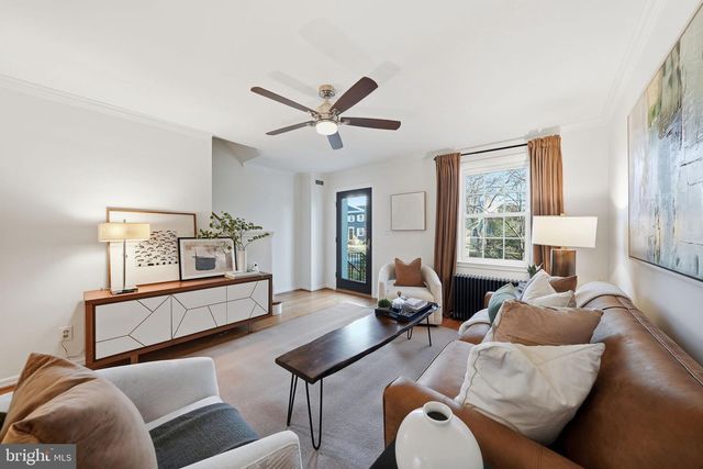 1130 COLONIAL AVE, Alexandria, VA 22314