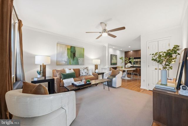 1130 COLONIAL AVE, Alexandria, VA 22314