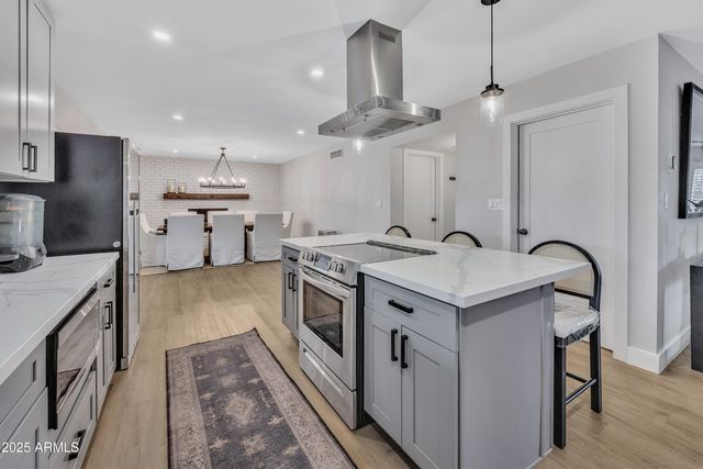 2011 E GARY Circle, Mesa, AZ 85213