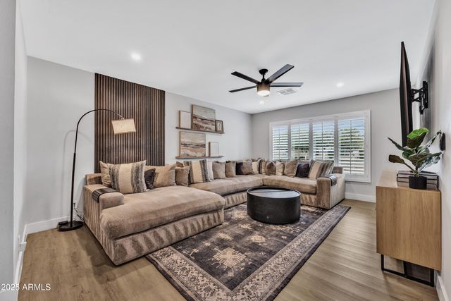 2011 E GARY Circle, Mesa, AZ 85213