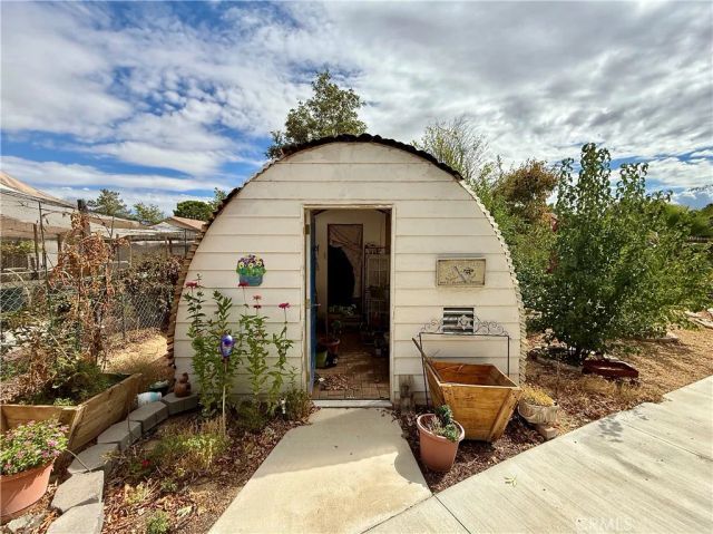 13077 1st Avenue, Victorville, CA 92395