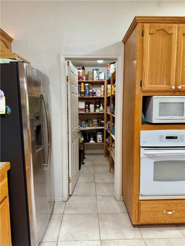 13077 1st Avenue, Victorville, CA 92395