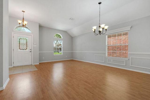 5612 Longhorn Drive, The Colony, TX 75056