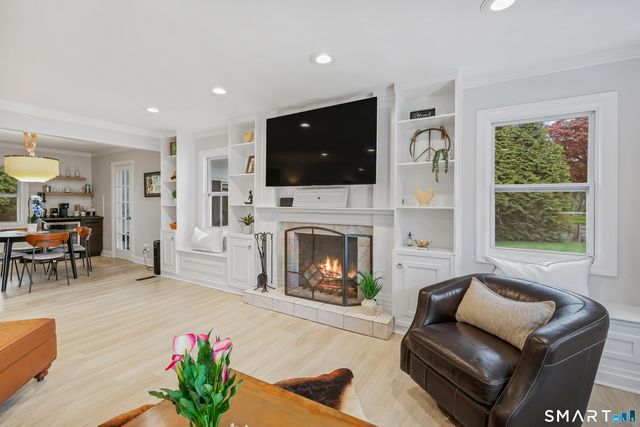28 Kingston Road, Trumbull, CT 06611