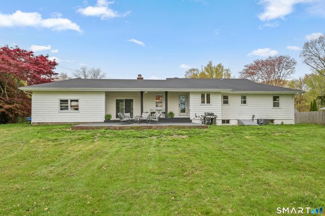 28 Kingston Road, Trumbull, CT 06611