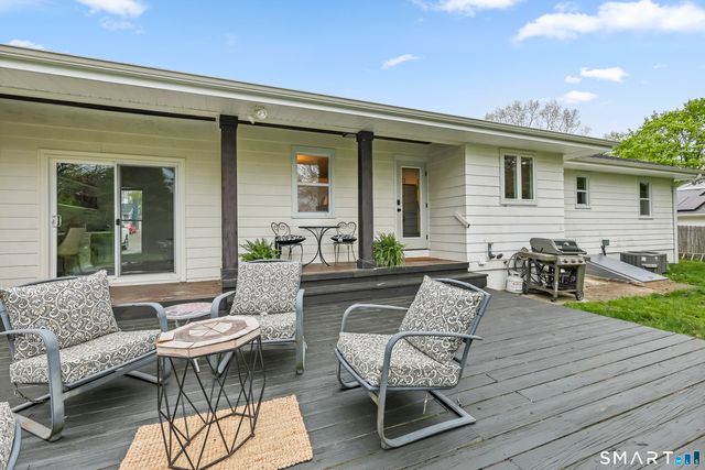 28 Kingston Road, Trumbull, CT 06611