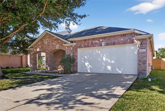 10635 Gold Finch Road, Baytown, TX 77523