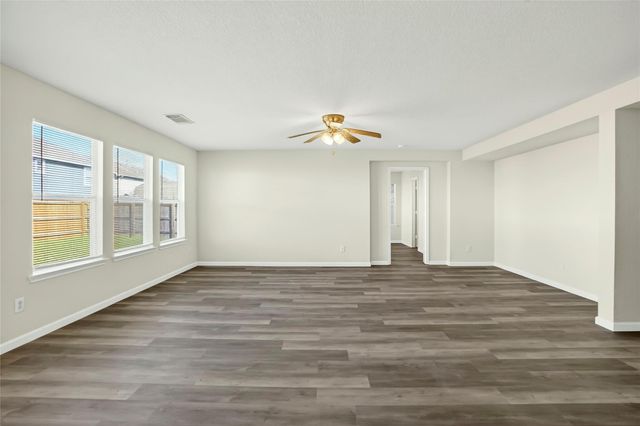 10635 Gold Finch Road, Baytown, TX 77523