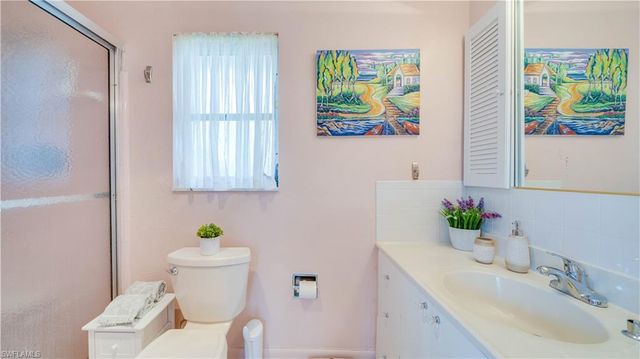 3520 SE 3rd PL, Cape Coral, FL 33904