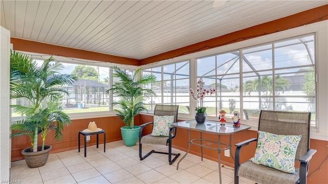 3520 SE 3rd PL, Cape Coral, FL 33904