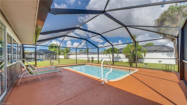 3520 SE 3rd PL, Cape Coral, FL 33904